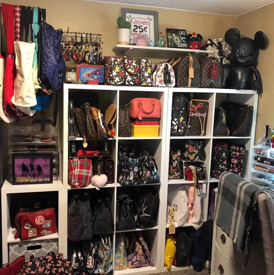 Using cubbies and cube organizers to store handbags