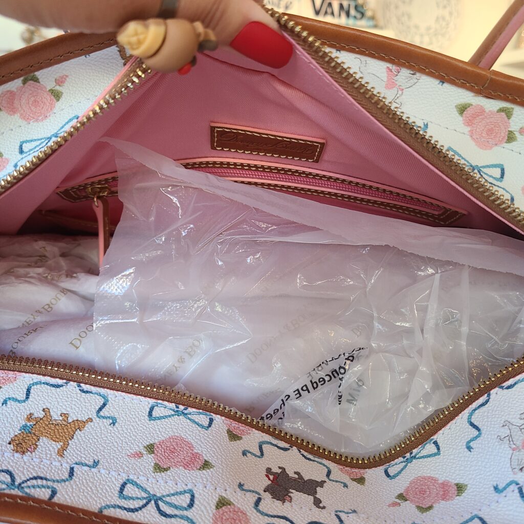The Aristocats by Ann Shen Tote (interior) Disney Dooney and Bourke