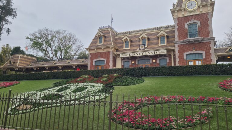 Minnie Mouse Floral Display at Disneyland
