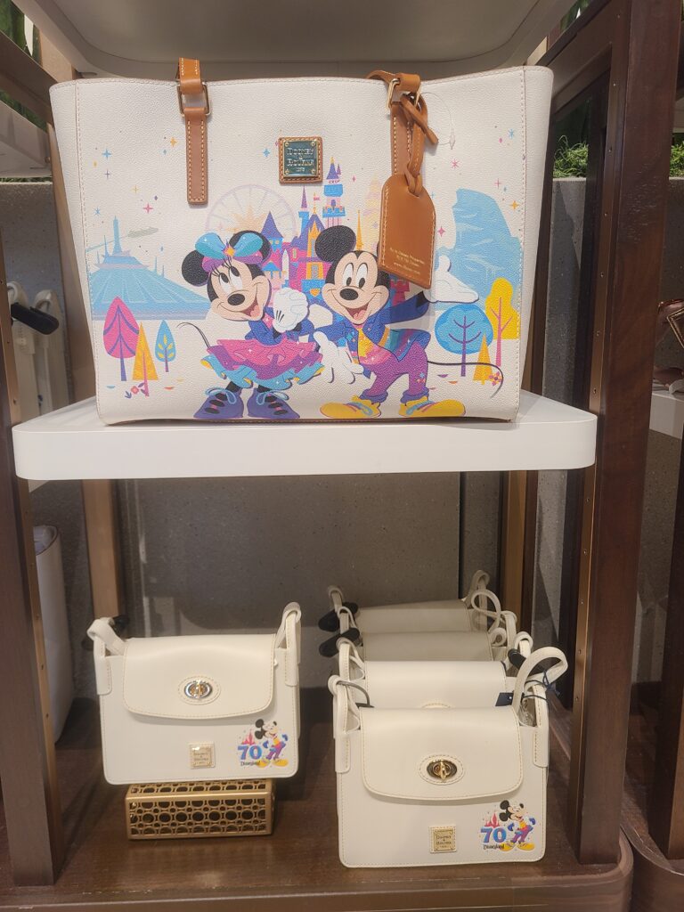 ☆Disneyland限定☆70周年 ミッキー 2wayトートバッグ カリフォルニアディズニー70周年限定 2wayトートバッグ - メルカリ