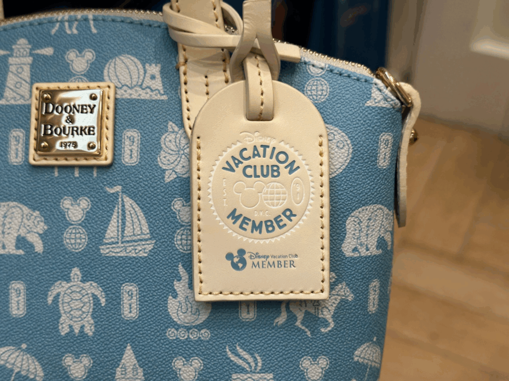 DOONEY&BOURKE×Disney Vacation Club25周年限定 DOONEY&BOURKE×Disney Vacation Club25周年限定 - メルカリ