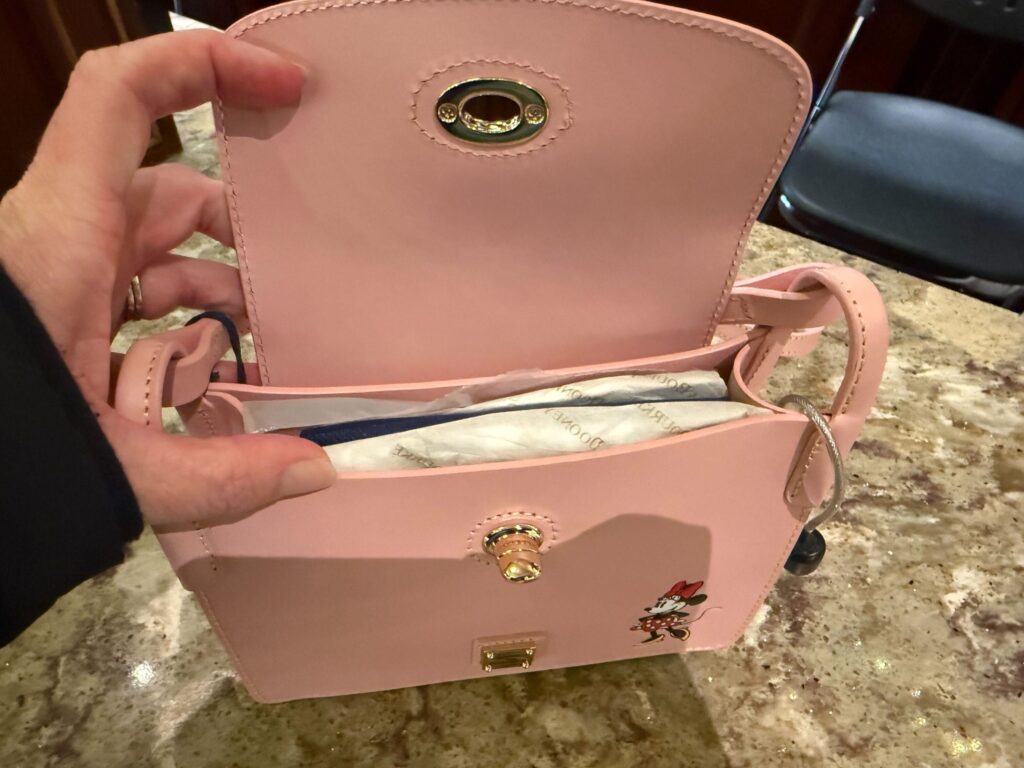Minnie Pinky Crossbody Bag (interior)