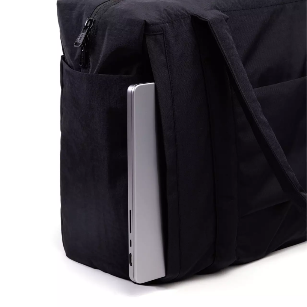 Minnie Mouse Carry On Bag by Baggu (laptop sleeve) Minnie Mouse Carry On Bag by Baggu (laptop sleeve)