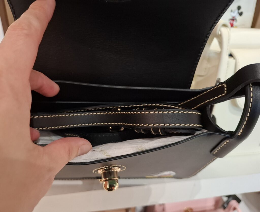 Mickey Mouse Pinky Crossbody Bag by Disney Dooney & Bourke (interior) Mickey Mouse Pinky Crossbody Bag by Disney Dooney & Bourke (interior)