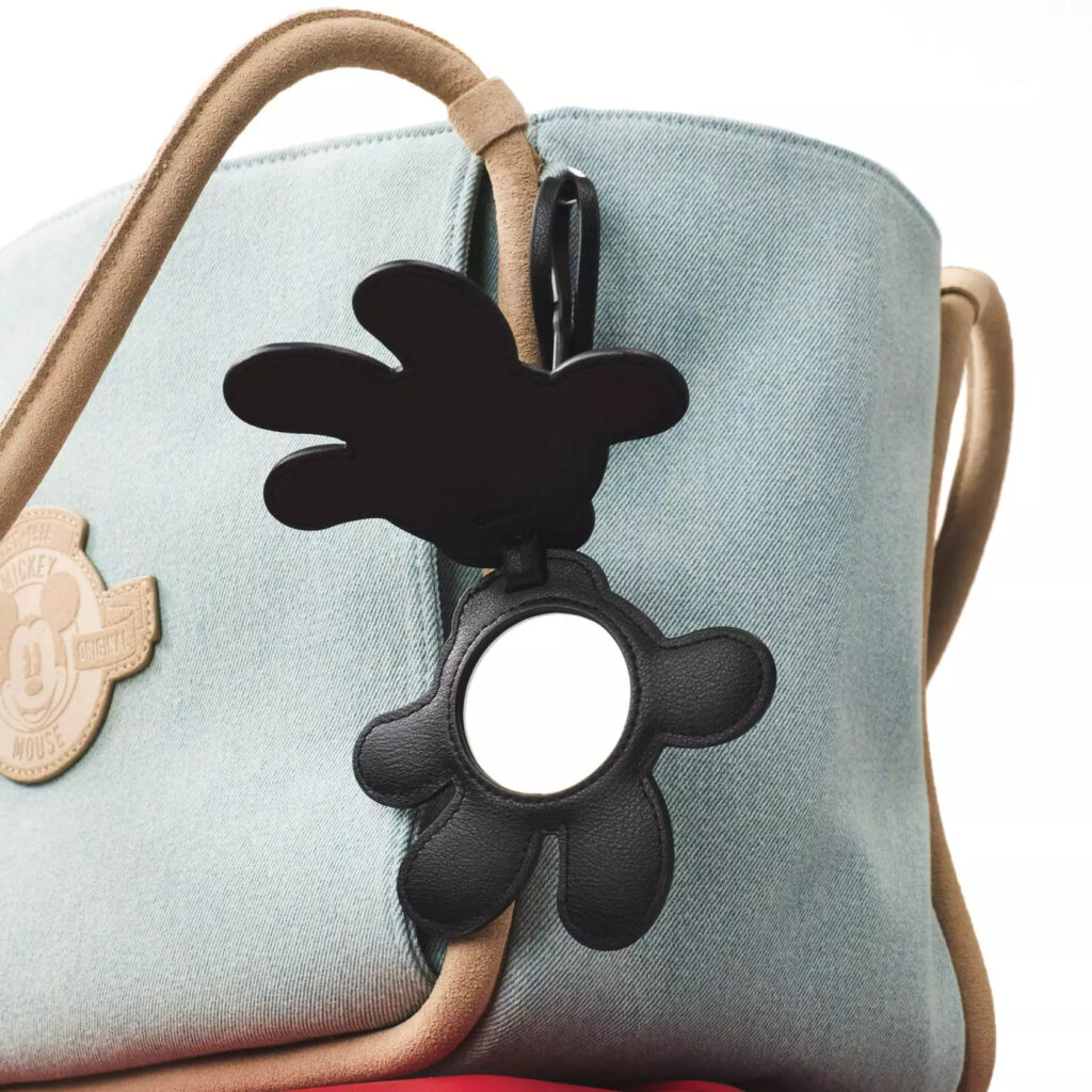 Mickey Mouse Glove Bag Charm by BÉIS (open)