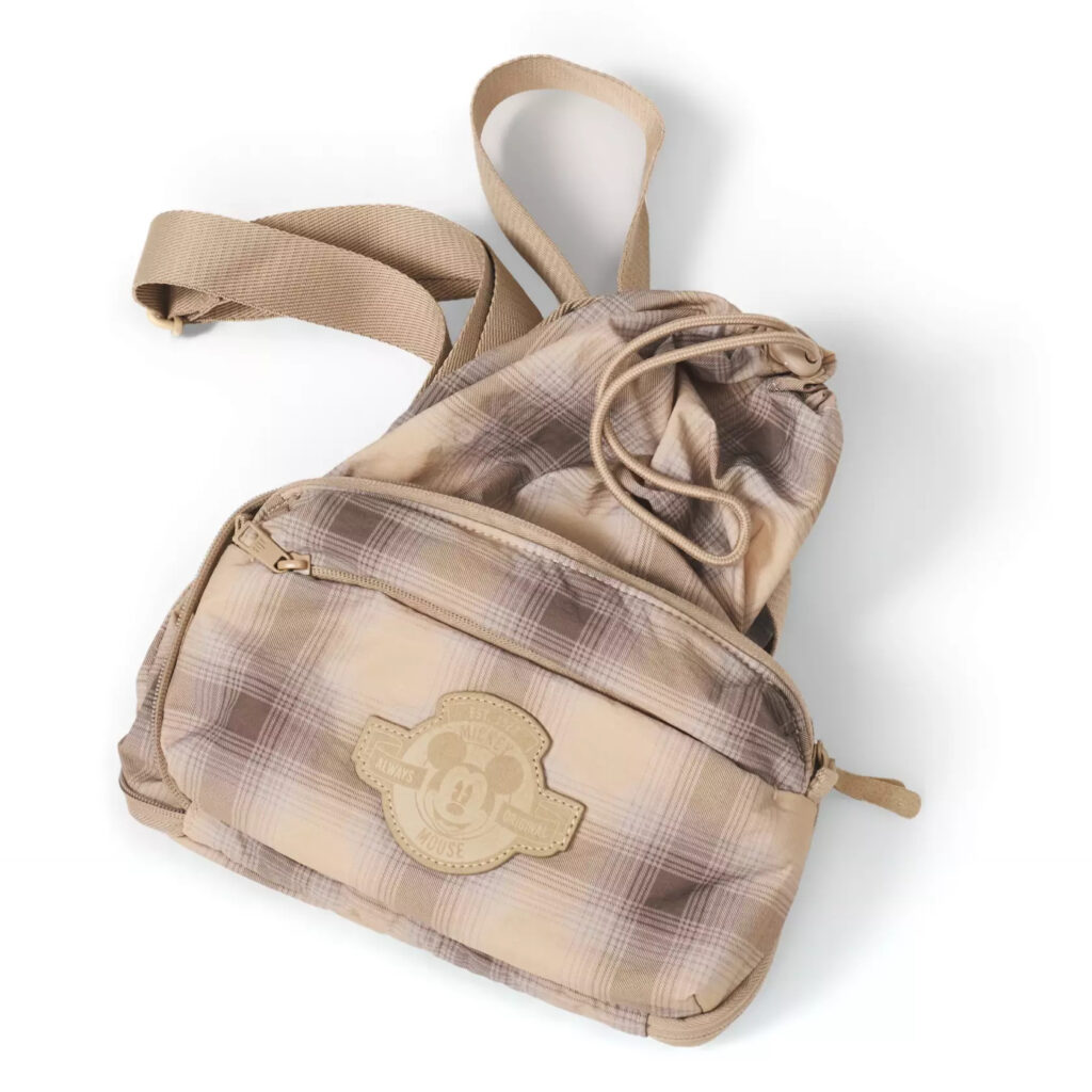Mickey Mouse Packable Backpack by BÉIS (folding process)