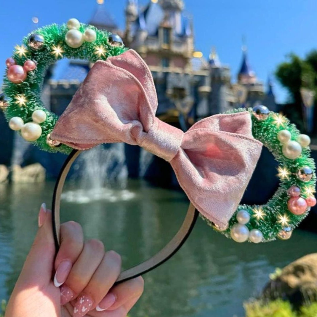 Holiday Wreath Ear Headband